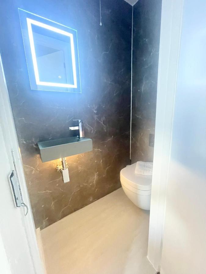 Cloud9 Guest House - By Coastline Retreats - Newly Renovated, Beautiful Ensuite Rooms Near Seafront In Town Centre, Netflix, Superfast Wifi, Communal Kitchen Bournemouth Luaran gambar