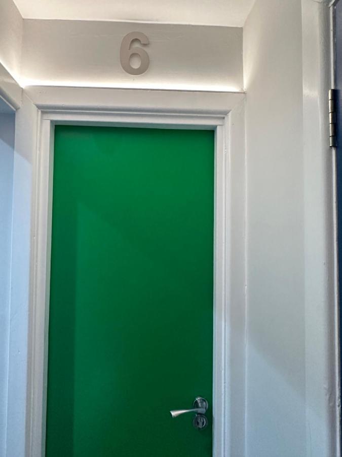 Cloud9 Guest House - By Coastline Retreats - Newly Renovated, Beautiful Ensuite Rooms Near Seafront In Town Centre, Netflix, Superfast Wifi, Communal Kitchen Bournemouth Luaran gambar